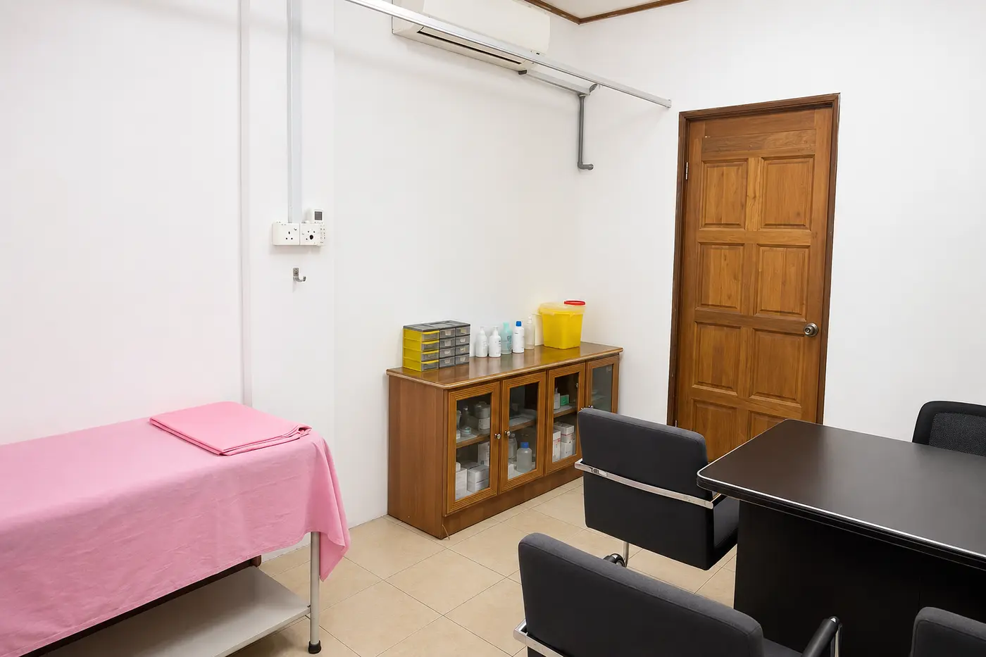Bilik konsultasi Klinik Shukor Ajil