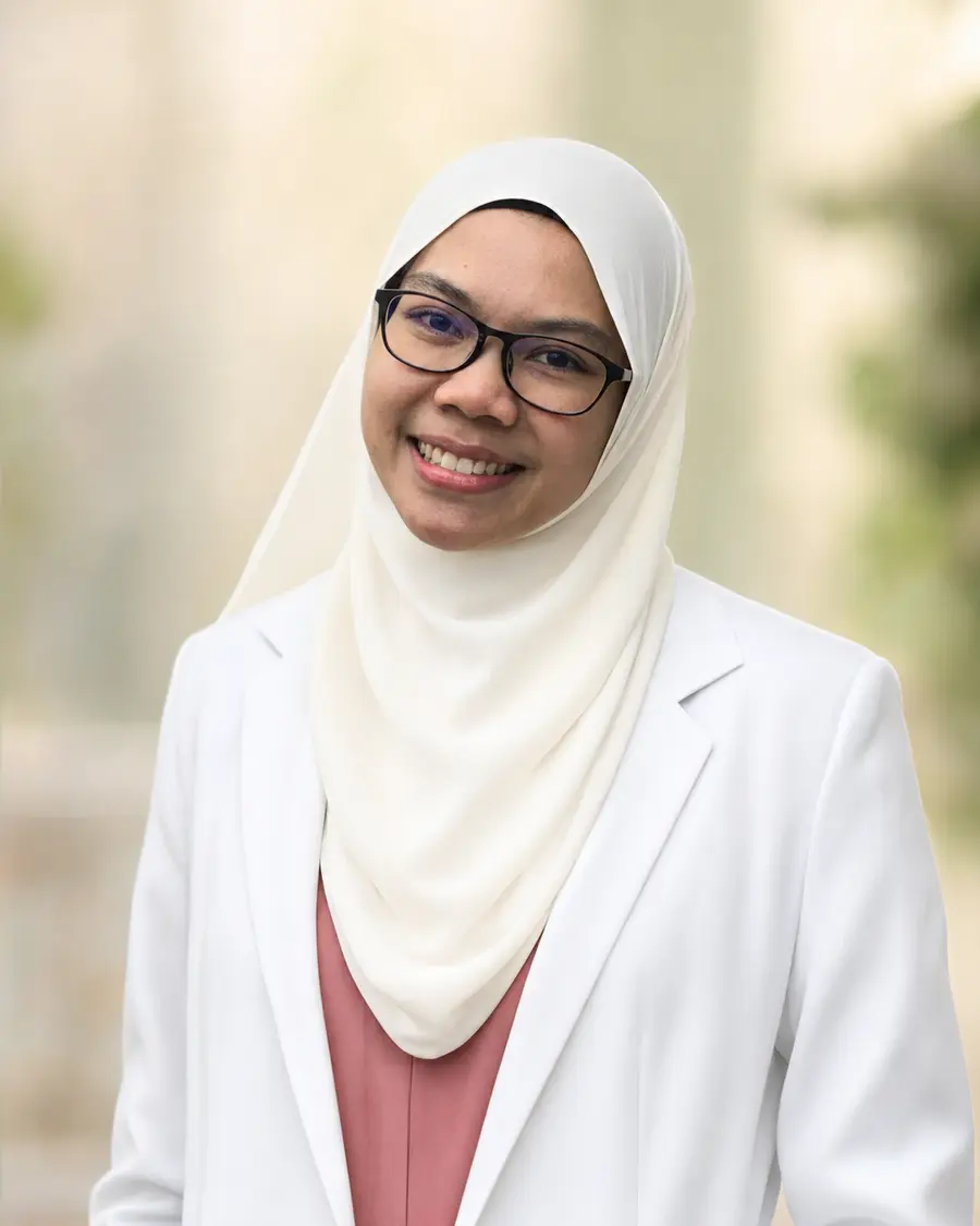 Potret profesional Dr Ani Atiqah